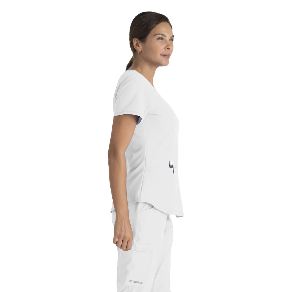 Vista 2 de Pijama Quirúrgica Blanca para Mujer Skechers SK101-SK201